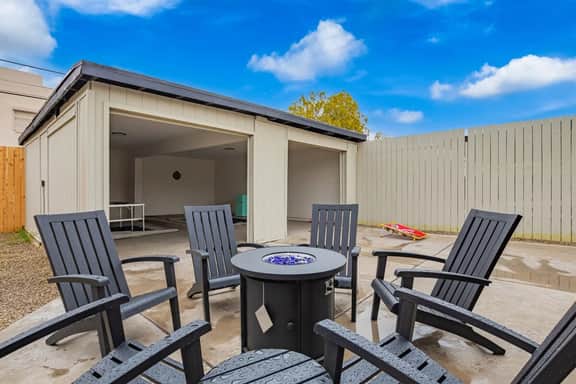 Soorya Hacienda 5 Bed 4 bath and Close to UofA - Image 5