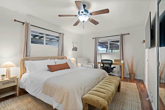 Casa Serena Pool, Spa, Putting Green & Yoga Room - Image 5