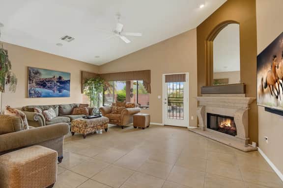 Louis House | Private Pool & Stunning Mountain Views - Image 2