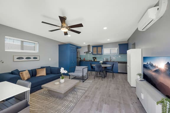 Broadway Casita - Remodeled Minutes from U of A - Image 1